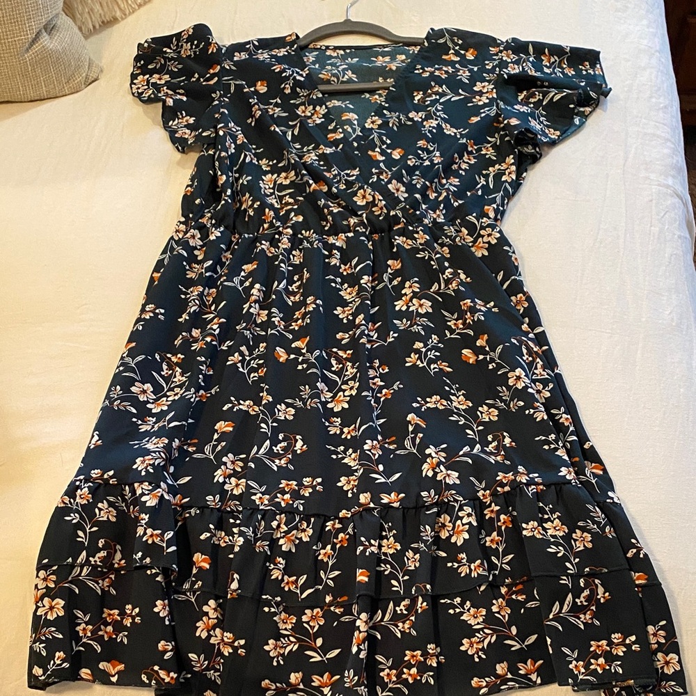 SHEIN Dark Green Floral Midi Dress